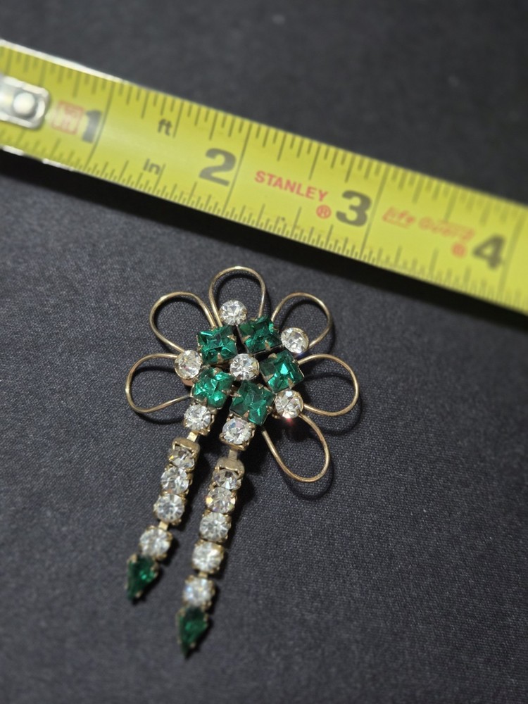 1940s Gold Toned Rhinestone Brooch Pin Pendant Green Dangle
