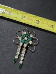 1940s Gold Toned Rhinestone Brooch Pin Pendant Green Dangle