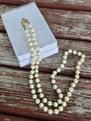 vintage imitation white pearl necklace knotted