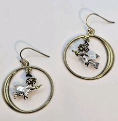 Avon 2008 Flying Witch Earrings Halloween Dangle Gold Tone Hoop Vintage Costume