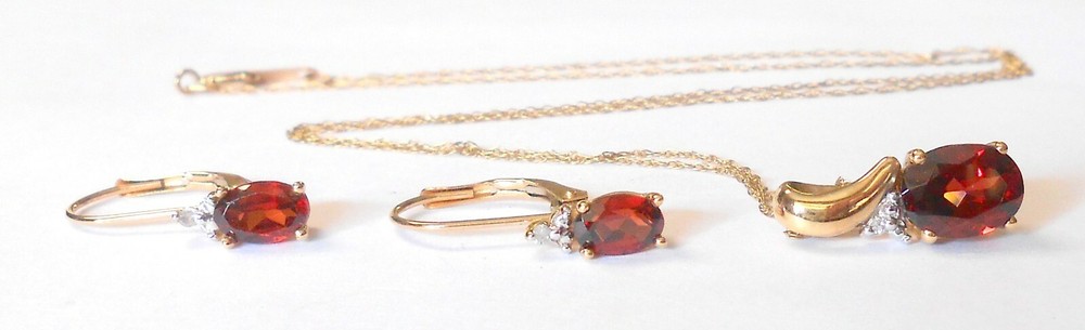 2.50ctw Garnet & Diamond 10K Yellow Gold Matching Earrings Pendant Necklace