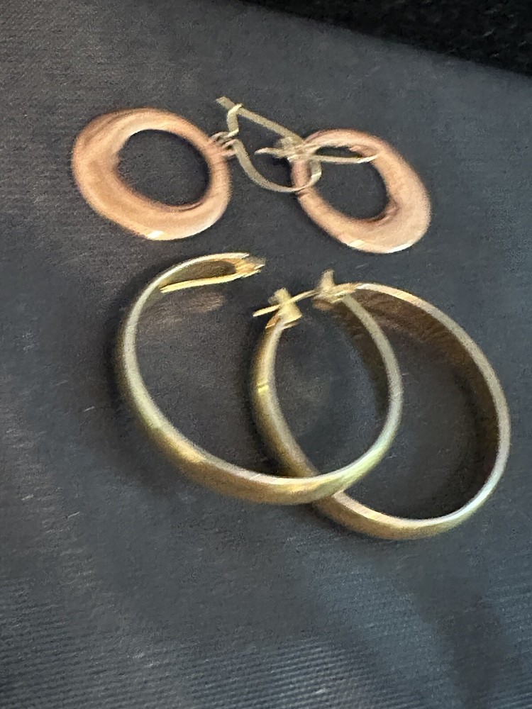 2 Pair VTG Copper Plated And Gold Plated Hoop Pierced Earrings – COSTUME JEWELRY