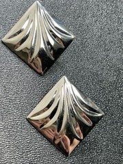 Vintage 1.1” Abstract Silver Tone Metal Earrings