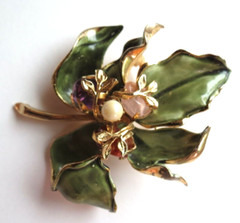 MINT Book Piece – Francois by Coro Enamel Leaf Pin Pearl & Chalcedony Stones