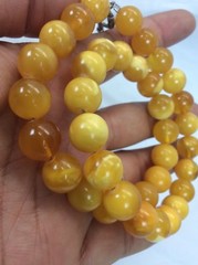 Genuine Vtg Egg Yolk Amber Round Beads Necklace Was Restrung 30 G