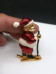 Vtg. VERO Xmas Santa Claus Skiing Pin Brooch Spring Bobblehead Trembler Enamel