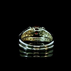 0.85 ct. Ruby & 0.80cttw. White Diamond Ring in 14k White Gold 5.5US 4.47g.