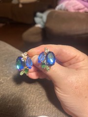 vintage DeLizza & Elster (Juliana) blue and green cluster clip-on earrings