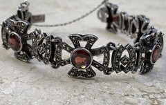 💥❤️✨VINTAGE 925 STERLING SILVER GARNET & MARCASITE MALTESE CROSS BRACELET ✨❤️💥