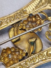 ANTIQUE ART NOUVEAU DECO Grape NEIGER CZECH GLASS JEWEL SASH PIN BROOCH7.5*4.5cm
