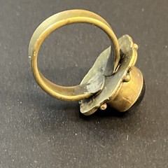Vintage Black Onyx & Brass Metal Ring Boho Size 9 Gold Tone Protection Strength