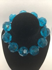 Vintage Costume Jewelry Stretchable Blue Beaded Bracelet Free Ship Livtown 549