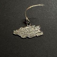 Vintage Bahamas 925 Sterling Silver Vintage Charm Pendant