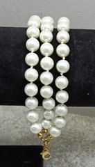 Premier Designs Faux Pearl Bracelet 3 Strand Classic Gold Tone Clasp 1990’s Vtg