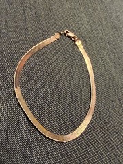 Vintage SOLID 14KT Gold Stamped 7″ Bracelet 2.4 Grams Herring Bone New Old Stock