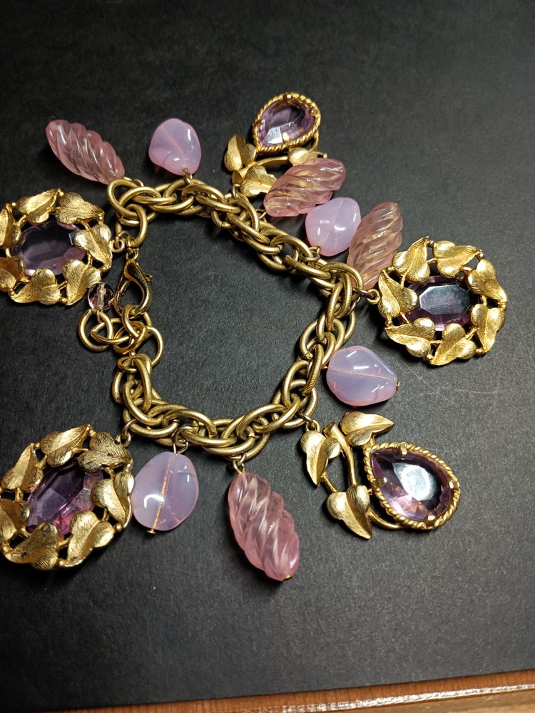 Vintage 1950s Pink Purple Lucite Leaf Charm Choker 16″ Necklace & Bracelet Set