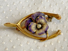 Vtg Heavy Gold Filled Pearl Pin 3.05g Jewelry Pansy In Wishbone Brooch *READ*