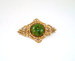 Jade Green Color Bakelite Cabochon & Brass Brooch Pin