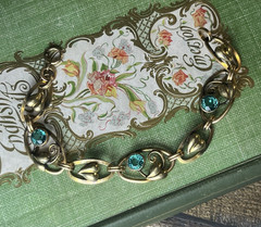 Vintage Gold Filled Ivy Leaf Heart Blue Glass Bracelet Signed Carl Art Inc V870
