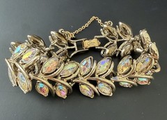 Vintage Coro Signed Clear AB Rhinestone Leaf Shape Bracelet 7.25″