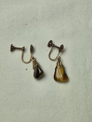 Vintage Tiger’s Eye Dangle Drop Earrings Gold Brown Screw Back Irregular Stone