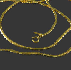 Vintage MONET GOLD TONE NECKLACE Serpentine Chain 24″ LONG x 2mm CLASSIC STYLE