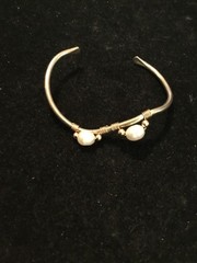 Vtg Cuff Gold Tone Braclet-925-Sterling Silver-With Sliding Pearls on Gold Wire