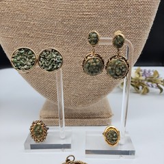 Vintage Lot Crushed Jade Stone Pendant~ 2 Rings ~ 2 sets of Earrings