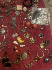 Lot Vintage Costume Jewelry Modern Mixed Wear Craft Resell Necklace Earrings Etc