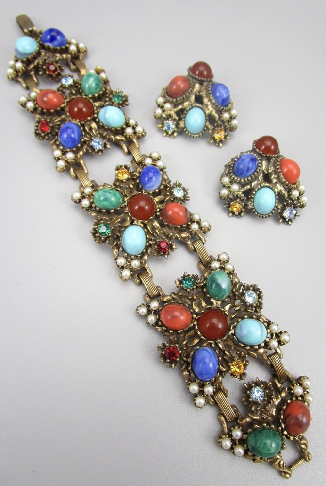 UNUSUAL SELRO / SELINI GOLDTONE JEWELED CABOCHON BRACELET & EARRINGS SET