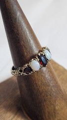 Vintage 375 9K Yellow Gold Opal & Almandine Garnet Ring Size 6.75