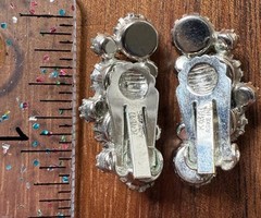 VTG Karu Rhinestone Purple Clear Demi Pasture Set Clip On Earrings Brooch Pin