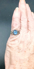 Vintage Lt Blue Faceted Crystal Gem Silver Tone Cocktail Ring Costume Size 5.5