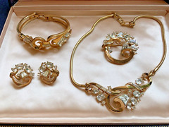 Vintage TRIFARI Necklace Bracelet Earrings And Brooch Set In Original Box