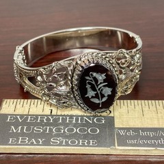 Whiting & Davis Intaglio Lily Flower Cameo Silvertone Hinged Bracelet Mesh Bags