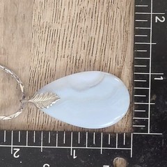 Vintage Natural Stone Ivory Silvertone 28″ Chain 1.75″ Gemstone Pendant Necklace