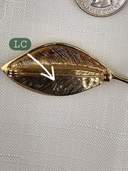 Vintage MOP Shell Leaf Brooch Pair Gold Tone Signed LC Liz Claiborne 0215