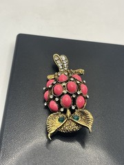 Owl bird pink cabochon green & clear rhinestone gold tone brooch pin vintage