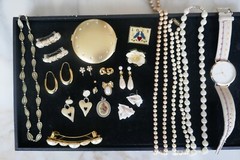 21 Pc Lot Faux Pearl Rhinestone Jewelry Compact Mirror Wristwatch Hair Barrettes