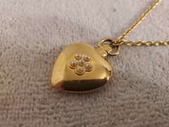 Vintage Costume Necklace w/ Heart Pendant (12 in. Chain)
