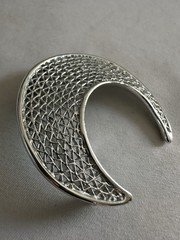 Vintage Signed SARAH COVENTRY 1968 Titled CRESCENT Metal Mesh MOON Pin BROOCH