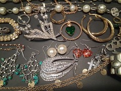 Vintage Jewelry Lot Earring Necklace Bracelet Over 6lbs + Estate Mix PLS READ