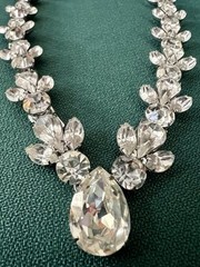 FABULOUS BRIGHT CRYSTALS RHINESTONES NECKLACE BY DESIGNER MARIE FERRA GORGEOUS
