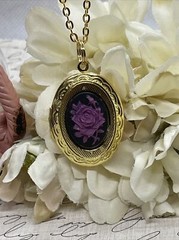 BLACK plum Gothic Vintage DARK ROSE Cameo Locket Pendant Necklace Woman Gold