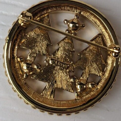 Vintage Christmas Tree Monet Brooch with org box 3 trees in circle w/rhinestone