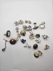 Vintage Jewelry Signed pcs. Matching & non-matching 21pc Lot