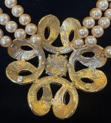 Vintage Designer Runway Statement Faux Pearl Flower Necklace 1980s Large Jewelry