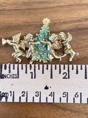I Am Edgar Berebi Vintage All In A row Angels Christmas Angels , Christmas Pin