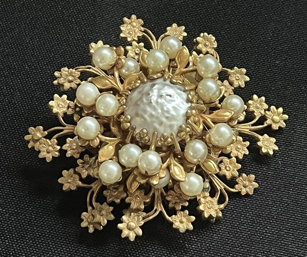 Signed Miriam Haskell Baroque Pearl Starburst Brooch Vintage Gold Tone