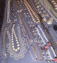 Great Lot 55 Mostly Vintage Faux Pearl Necklaces Many Designs & Styles